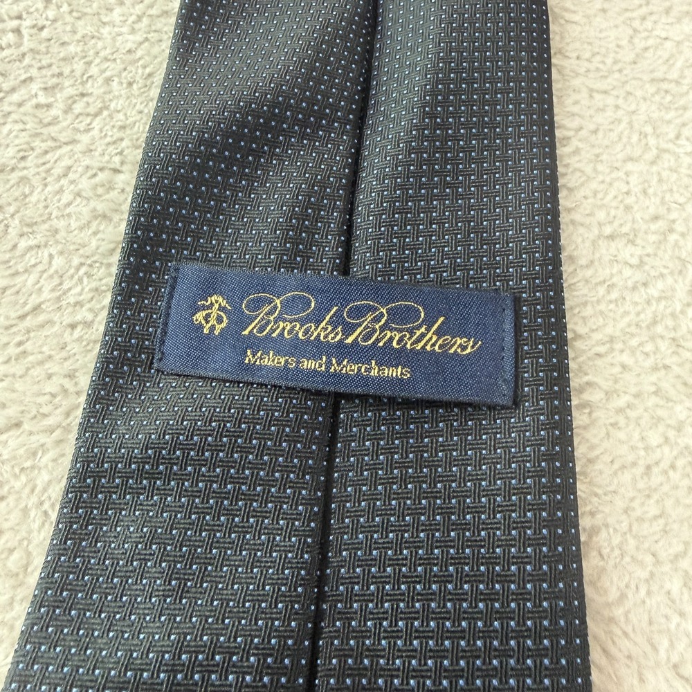 Brooks Brothers Mens Necktie Navy Blue Polka Dot 58x3.5 Classic Silk Office Tie - Picture 2 of 7